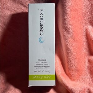 Mary Kay Clearproof Charcoal Mask - White and Green Box